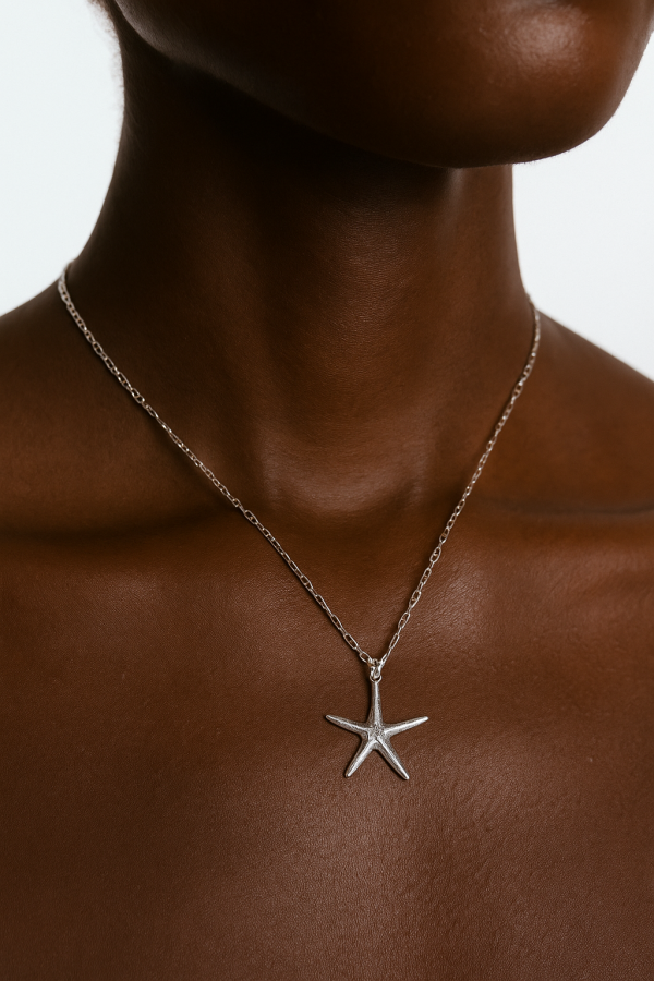 Minimal starfish pendant