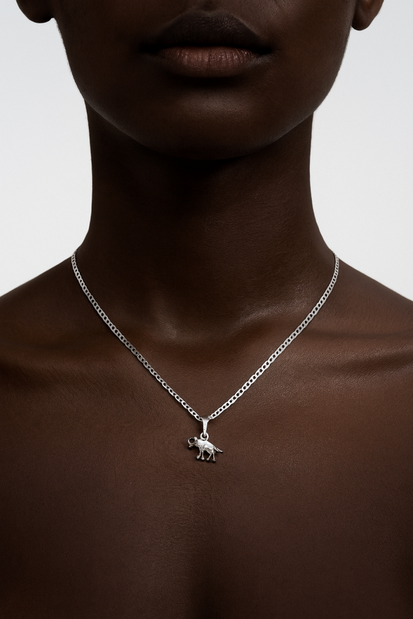 Tiny Elegant blowing trunk necklace