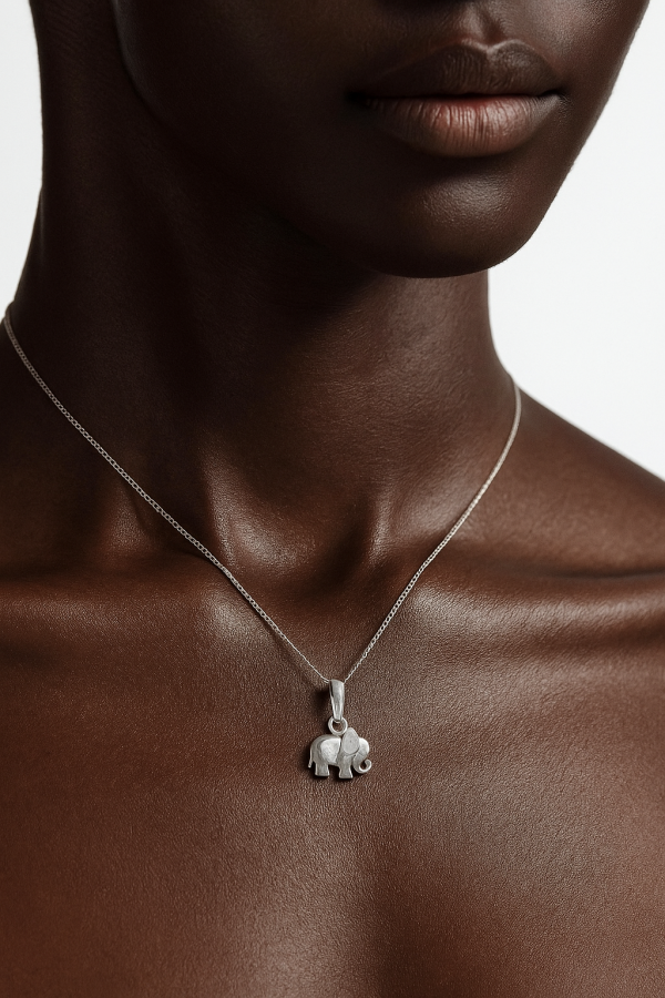Elegant elephant necklace
